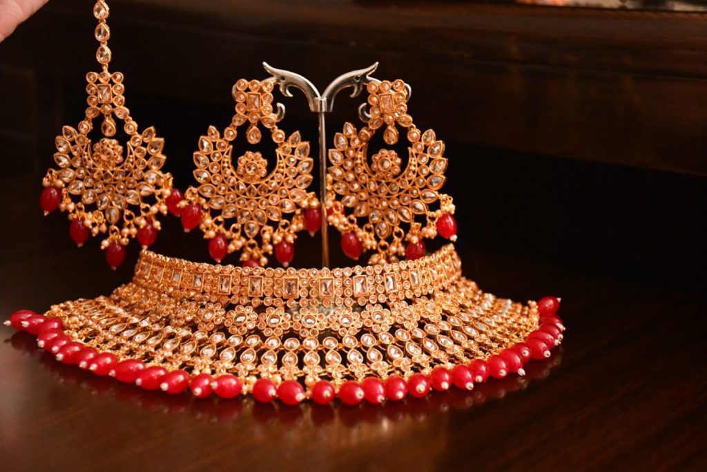 Exciting Jewellery items as a Gift