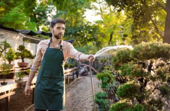 How to Find the Best Landscaper in Manalapan NJ: Tips and Advice